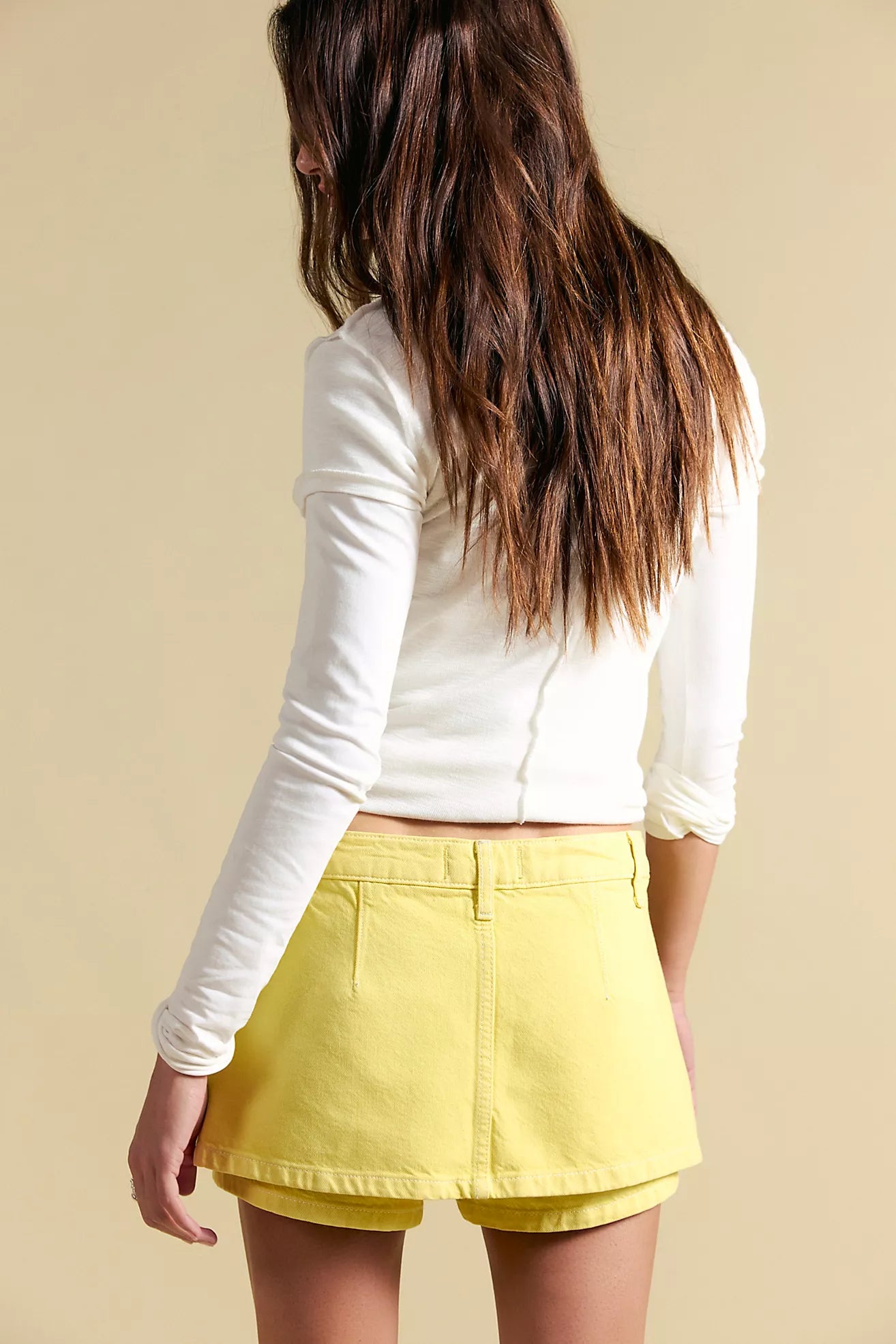 GALIVANTING PEEKABOO SKORT