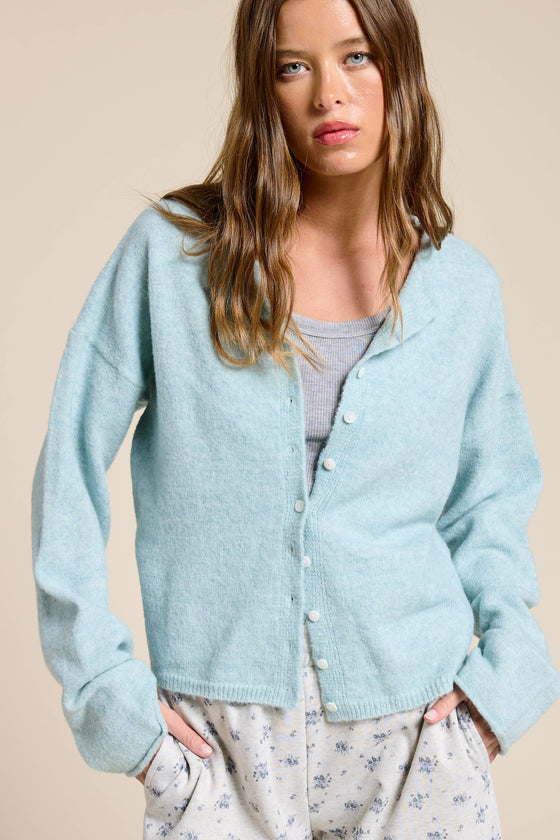 ESSENTIAL BUTTON DOWN CARDIGAN