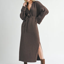  AMBER WAIST TIED SWEATER MIDI DRESS