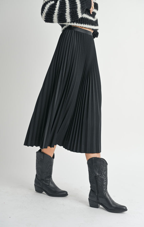 FULL OF CHARM PLEATED MAXI SKIRT