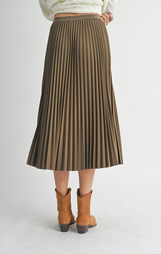 FULL OF CHARM PLEATED MAXI SKIRT