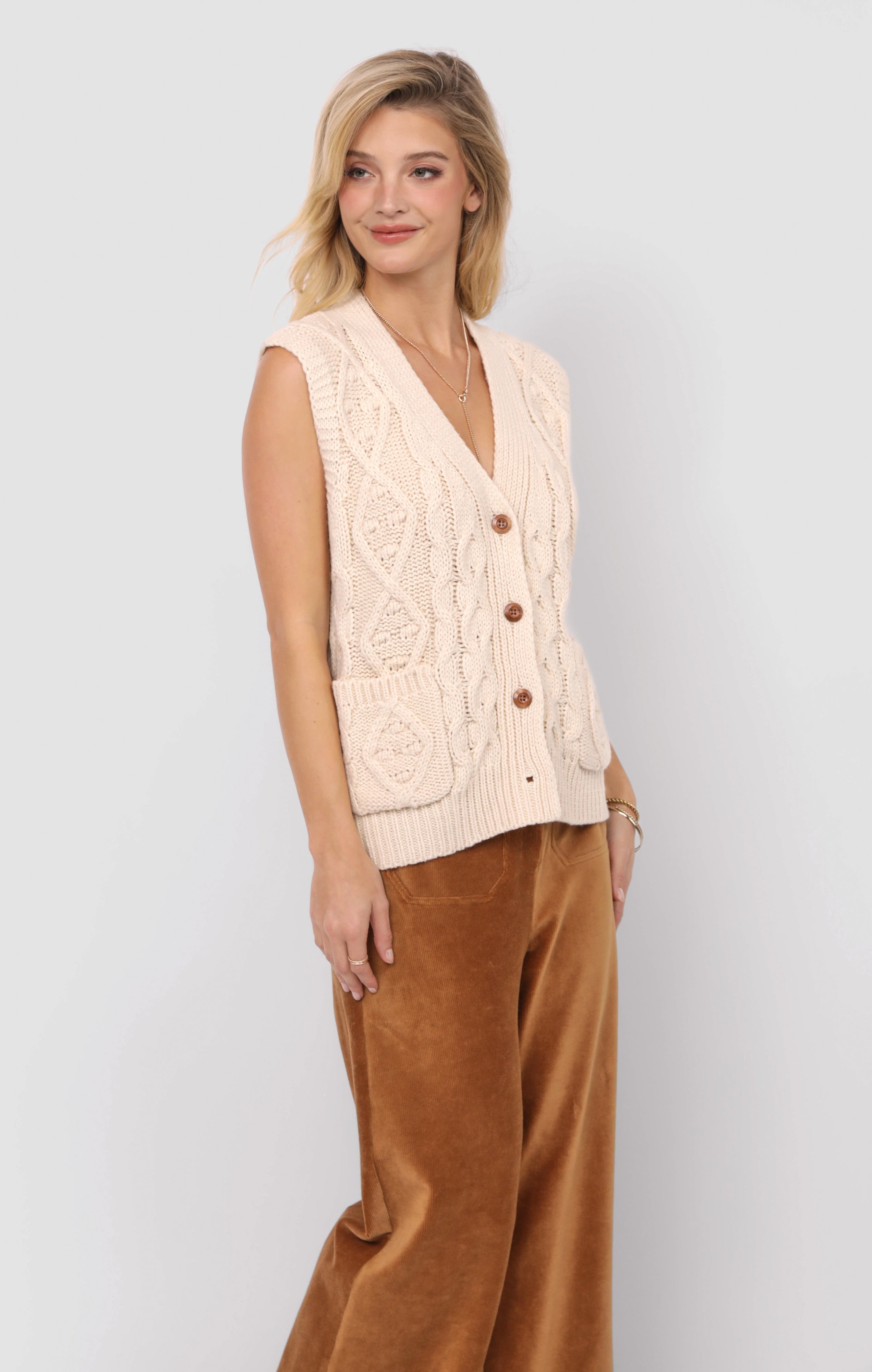 SWIFT CABLE KNIT CARDIGAN VEST