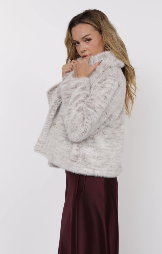PRETTY FAB FAUX FUR COAT