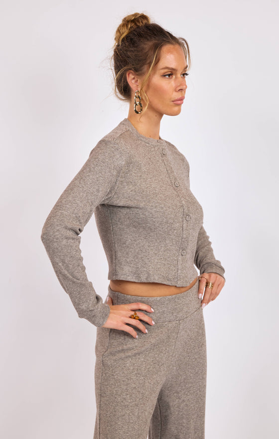 THE LODGE BUTTON FRONT KNIT TOP