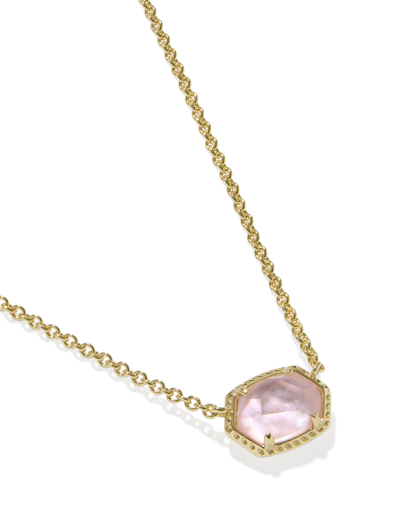 DAPHNE SHORT PENDANT NECKLACE
