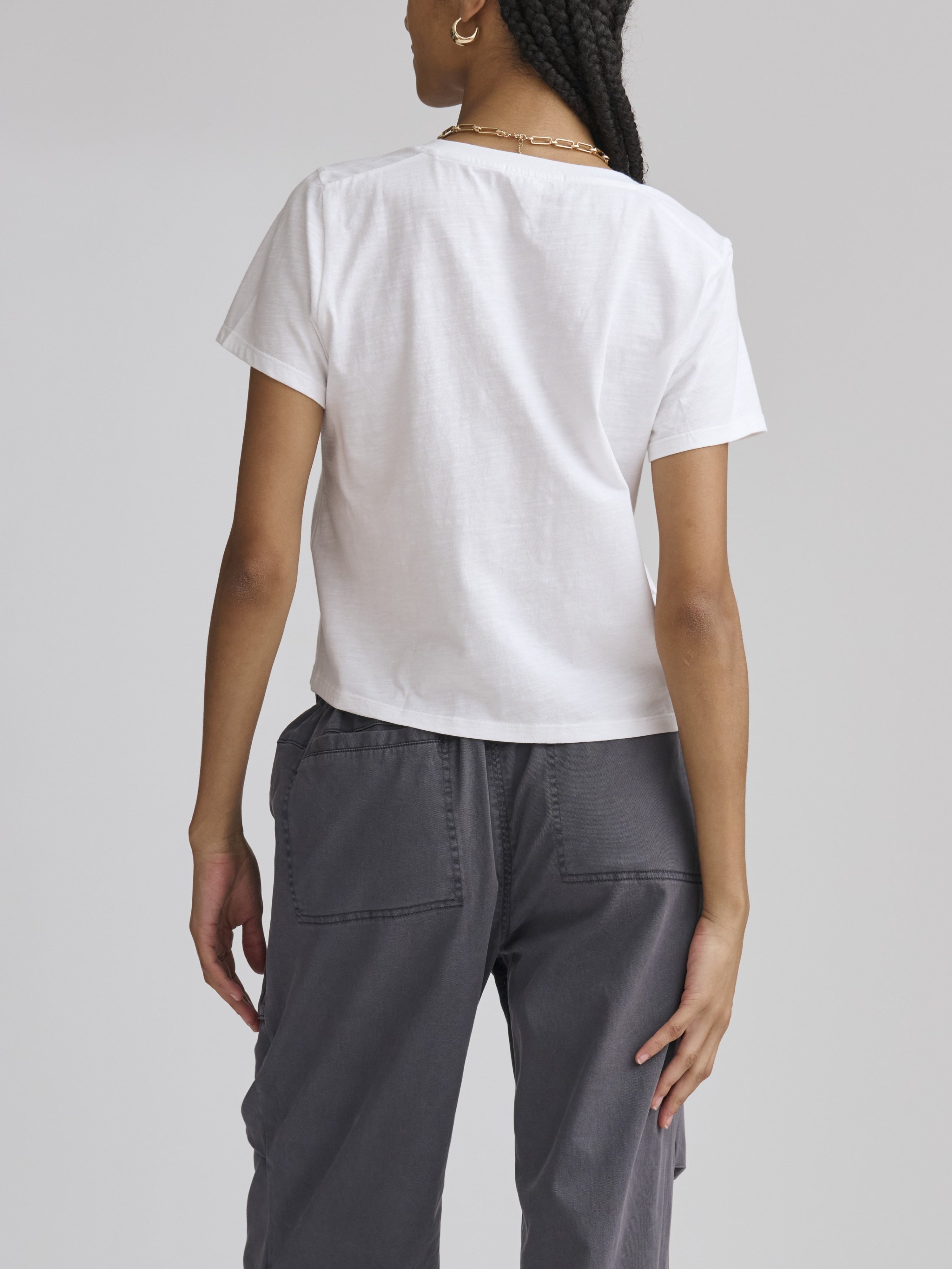 LOUISA V NECK TEE