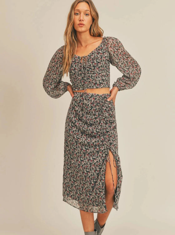DARK ROMANCE RUCHED TOP