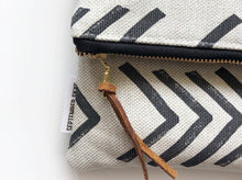  LARGE FOLDOVER CLUTCH BAG in mud cloth arrow