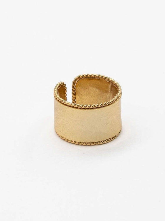 GOLD HAMMERED RING